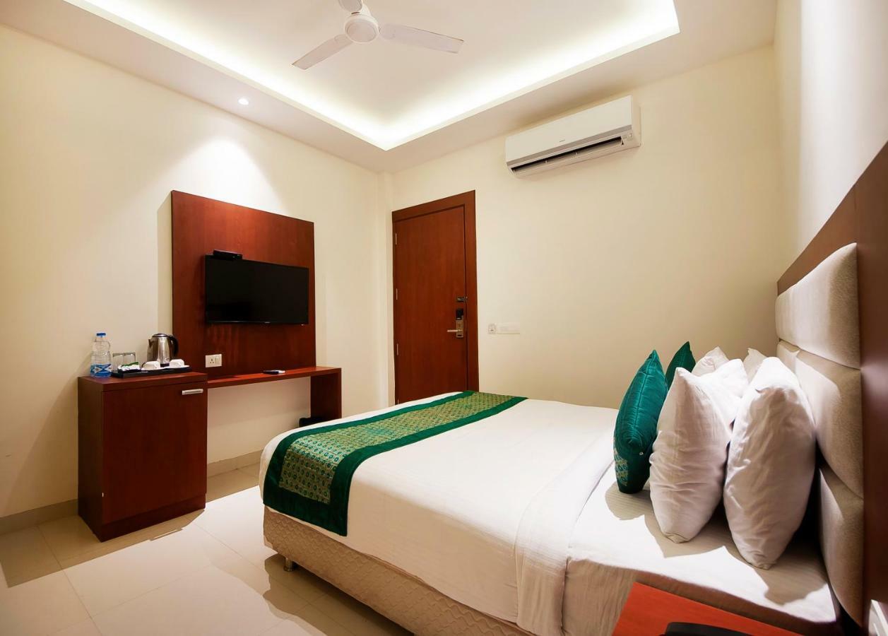 Hotel Z Suites- Delhi Igi Airport Nuova Delhi Esterno foto