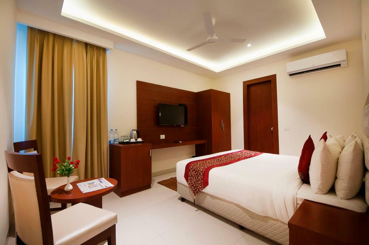 Hotel Z Suites- Delhi Igi Airport Nuova Delhi Esterno foto
