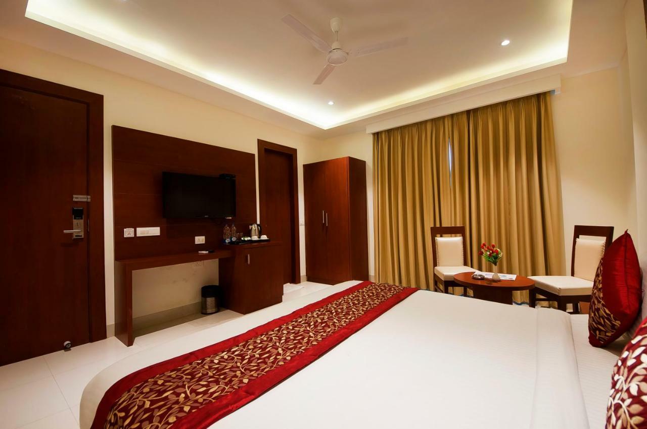Hotel Z Suites- Delhi Igi Airport Nuova Delhi Esterno foto