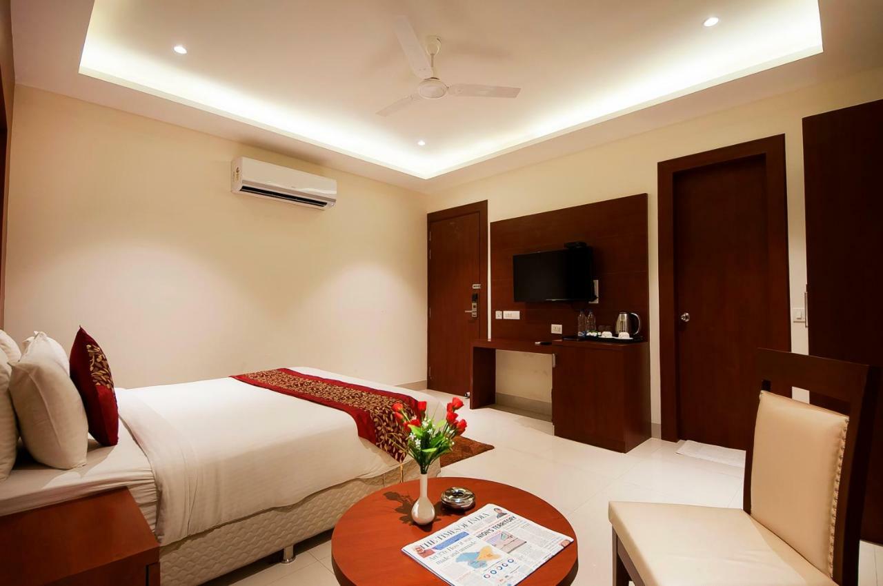 Hotel Z Suites- Delhi Igi Airport Nuova Delhi Esterno foto