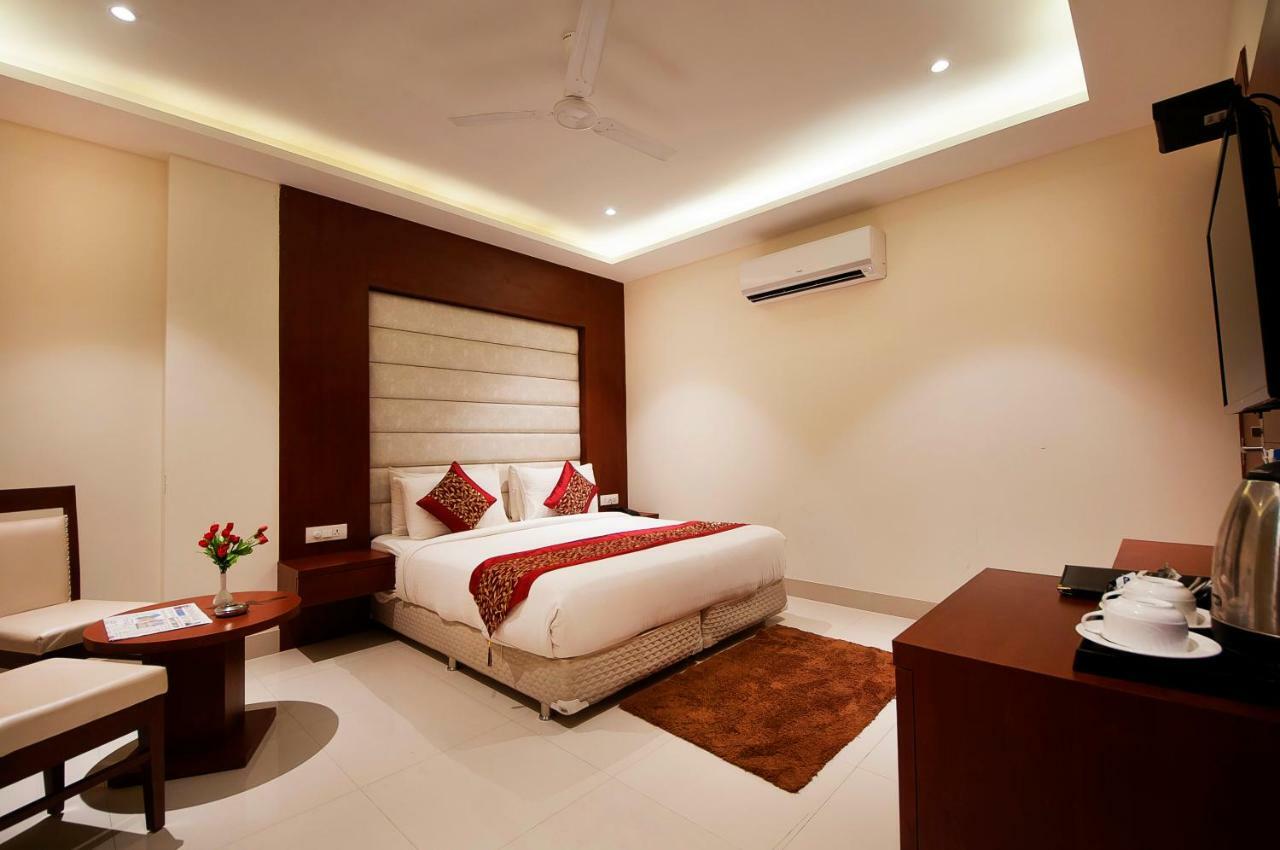 Hotel Z Suites- Delhi Igi Airport Nuova Delhi Esterno foto